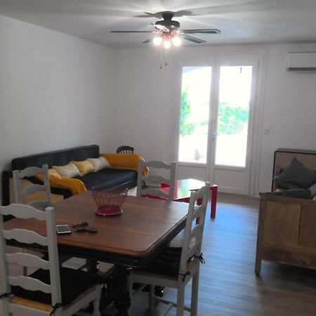 Refurbished Apartment 4 People 300M From The Sea Сент-Мари-де-ла-Мер Экстерьер фото